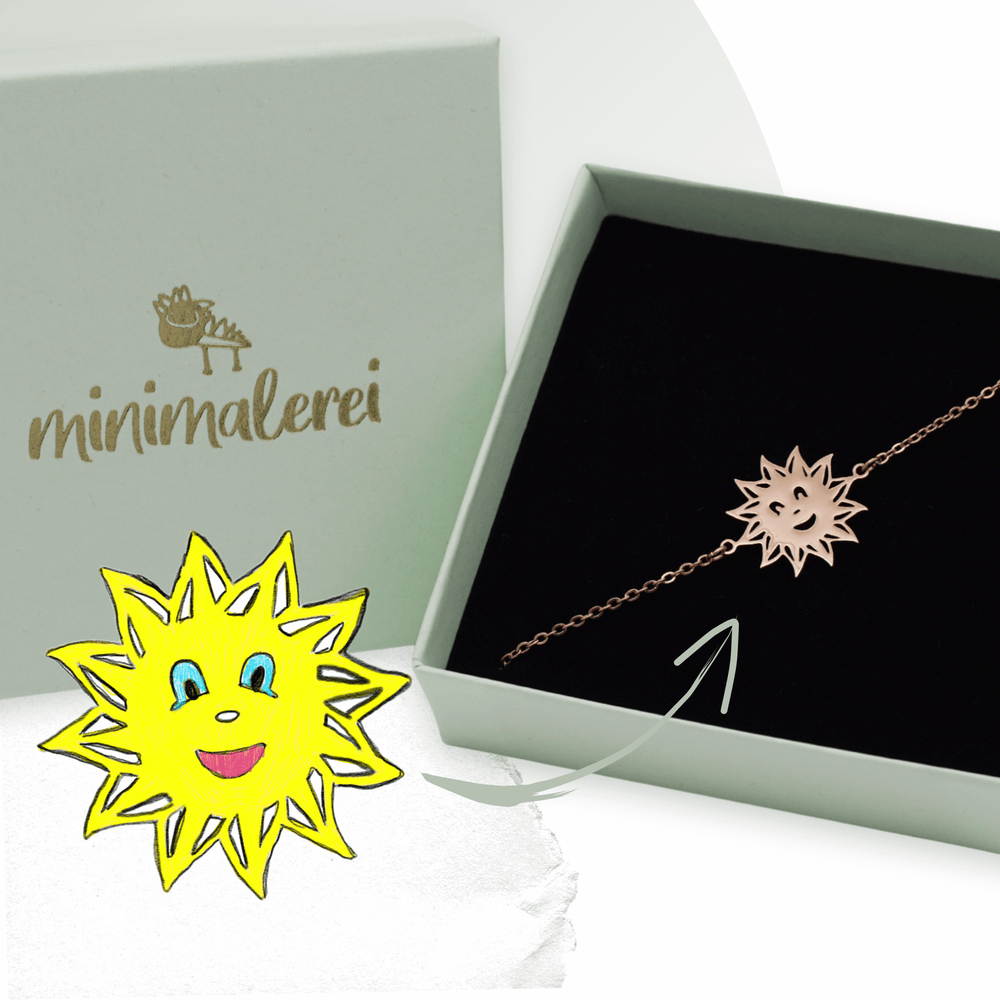 Roséfarbenes Armband mit Kinderzeichnung – die Zeichnung als filigraner Anhänger, konturgenau ausgeschnitten